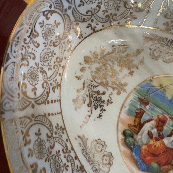 Vintage Porcelain Candy Dish w/ Gold Filigree Frame & Tribal Motif – 10.5” - Picture 6 of 9